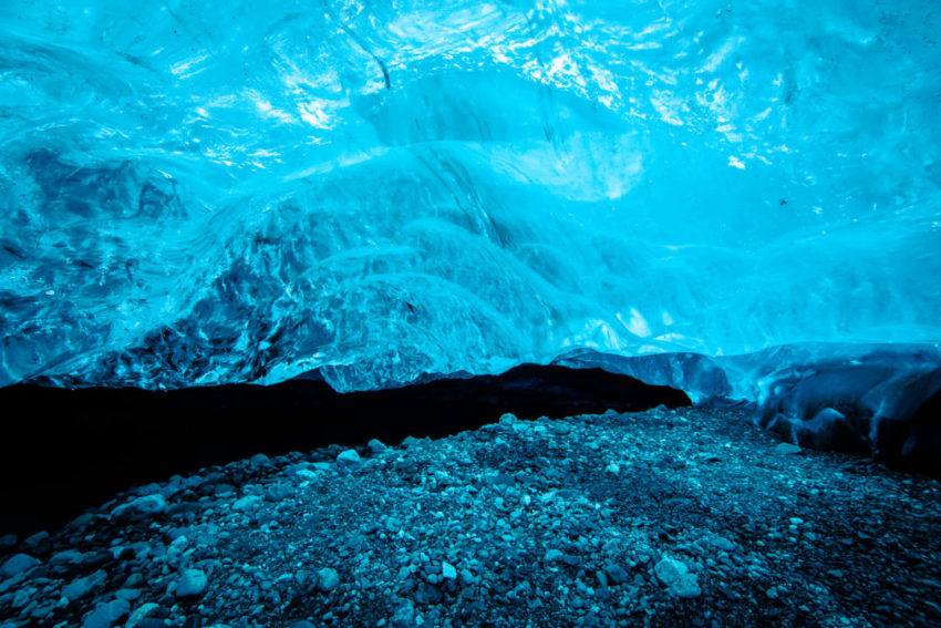 מערת קרח באיסלנד